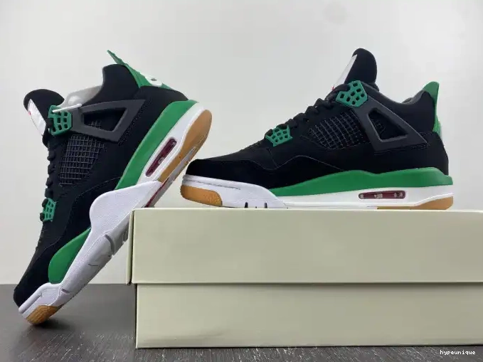 HYPE Jordan 4 SB DR5415-030 Retro 0512